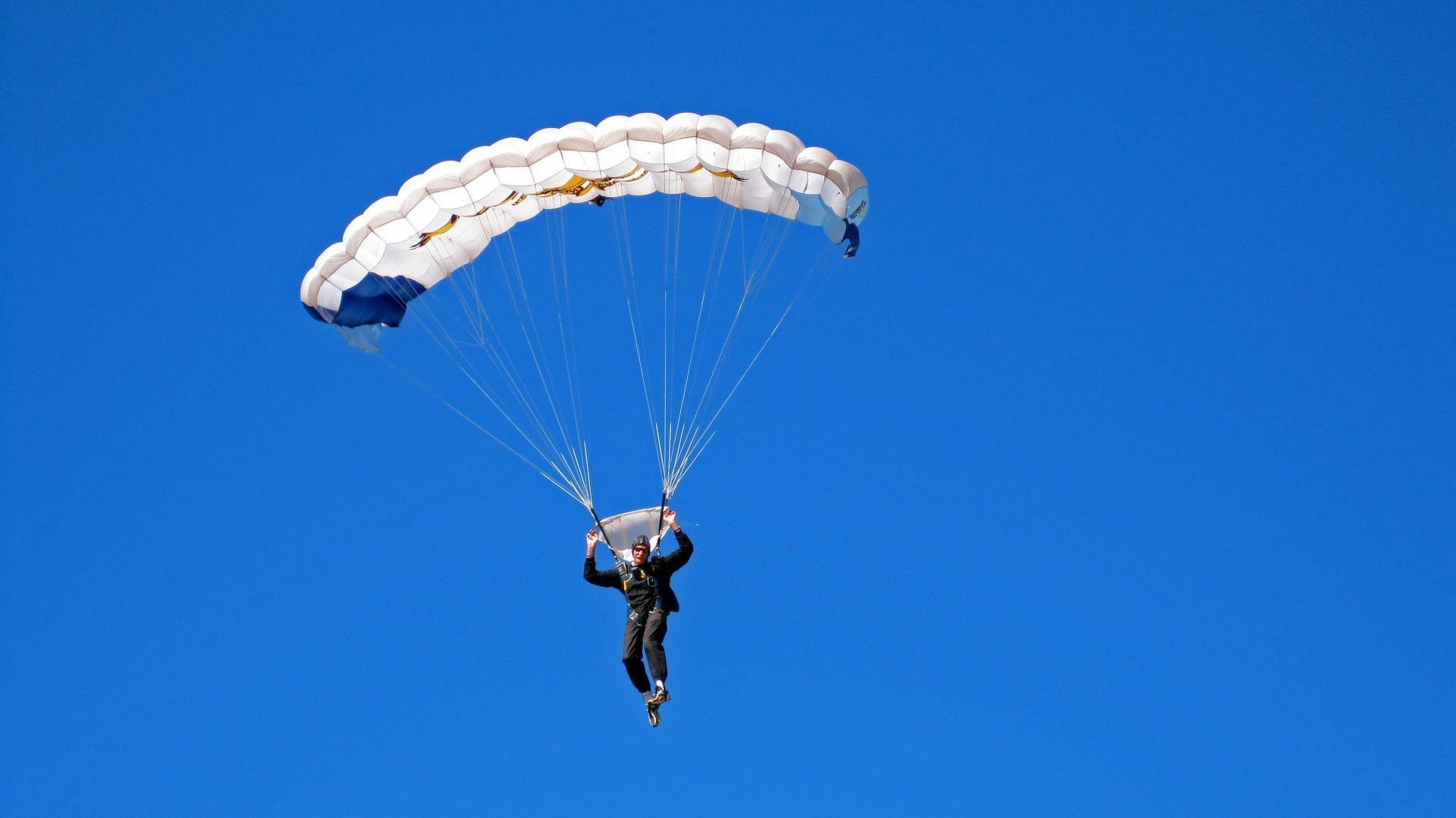 【顶尖运动员】奥沙利文:坚持不懈的训练秘诀,奥沙利文比赛练球